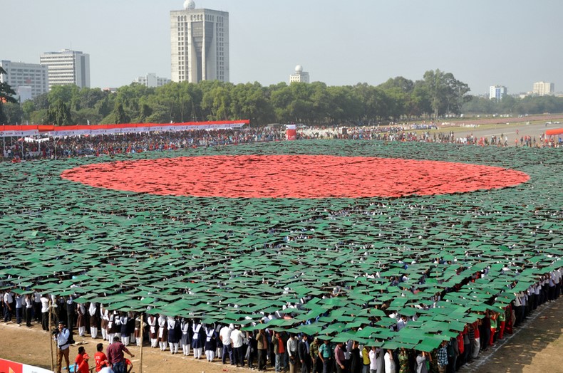 Bangladesh hits Guinness Book record with largest human national flag