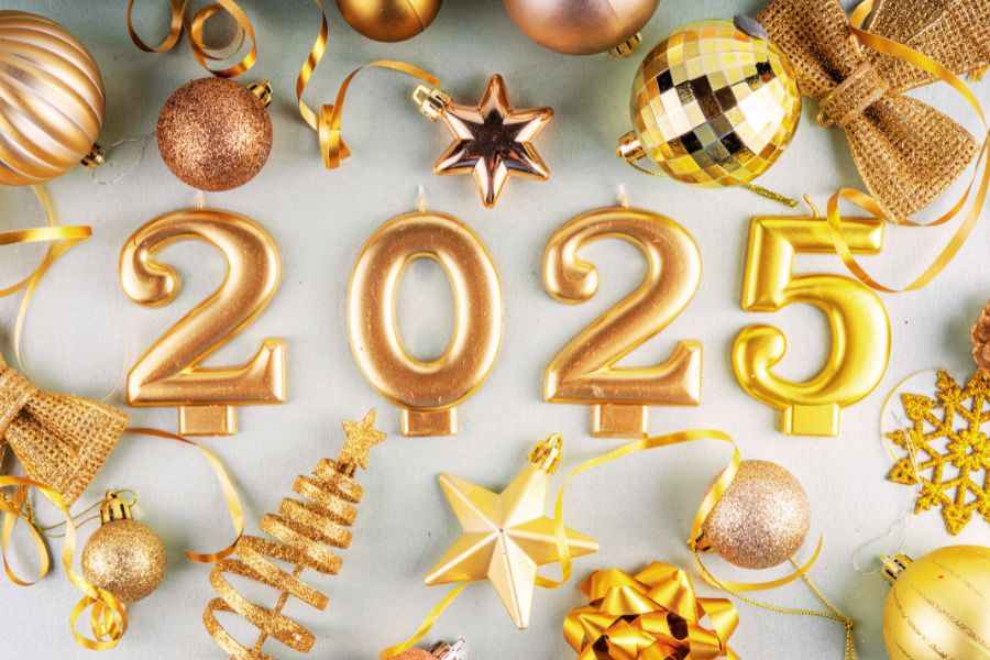 Gold Happy New Year 2025 Cards