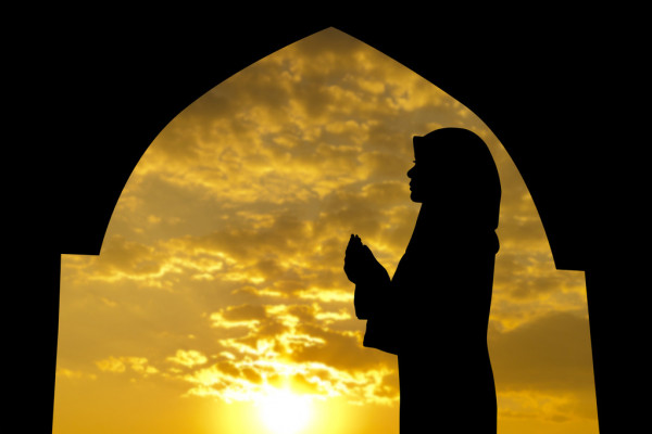 Muslim Girl Praying In Masjid