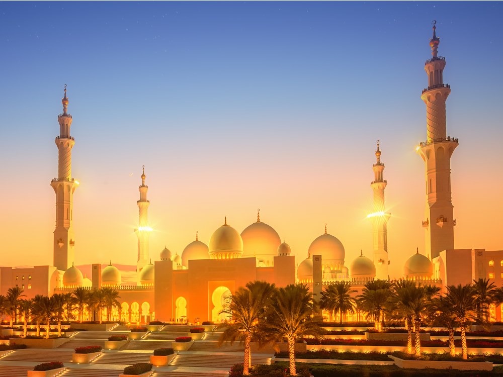 holidayme abu dhabi best mosques in uae shutterstock 3806758811