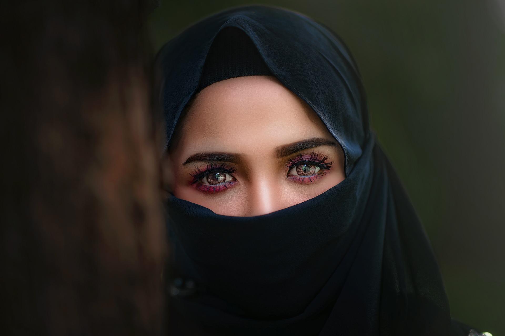 Beautiful Hijab Girls Photos