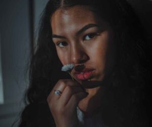 stylish and attitude dp for girls instagram fb whatsapp (4)