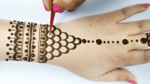 special mehndi designs for happy new year 2023 (2)