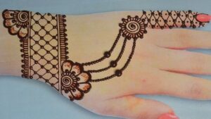special mehndi designs for happy new year 2023 (9)