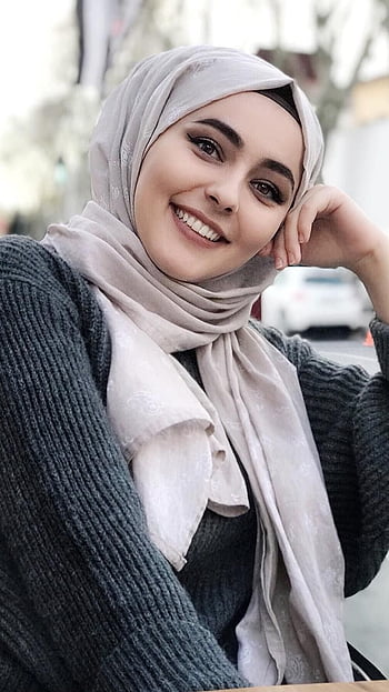 Cute Muslim Girl Pics 16
