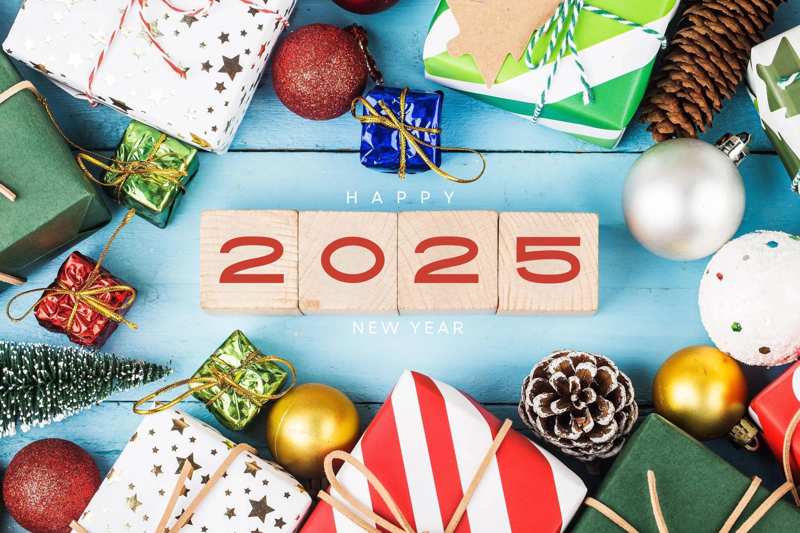 New Year 2025 4k Ultra HD Wallpaper with Christmas gift box