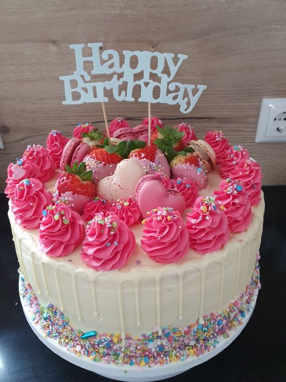 Happy Birthday Lovely Cake Images 9